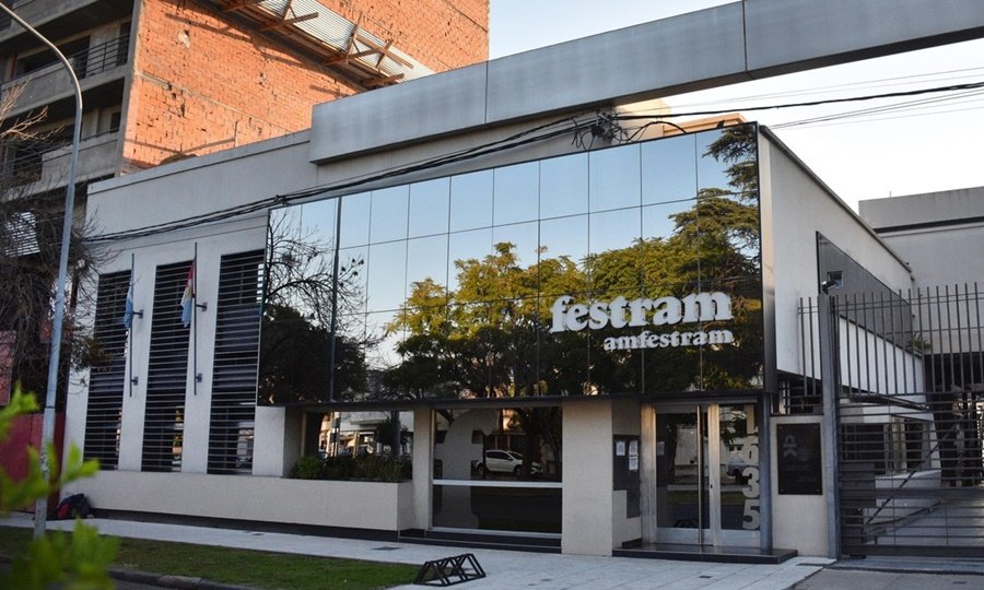 El edificio de FESTRAM en la capital santafesina, punto de referencia para los sindicatos municipales de la provincia.