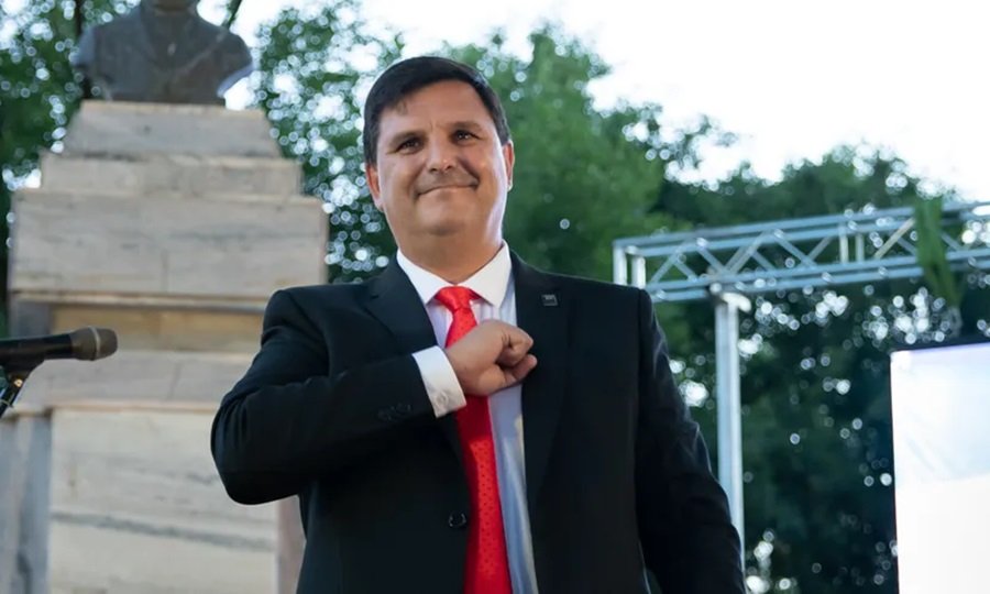 El intendente de Roldán, Daniel Escalante, durante una actividad institucional en la ciudad. Foto de archivo.
