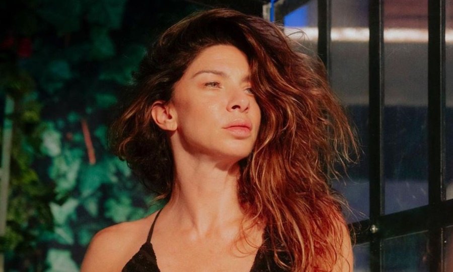 Romina Gaetani, actriz argentina, durante una aparición pública en un evento cultural.