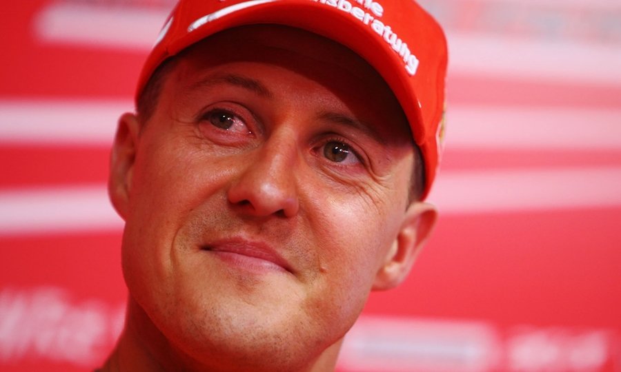 Michael Schumacher, leyenda de la Fórmula 1, continúa siendo un emblema del automovilismo mundial y un símbolo de perseverancia.