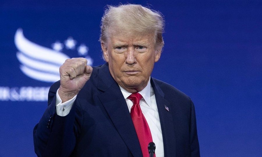 Donald Trump durante una intervención pública en la que fijó la postura de Estados Unidos sobre política exterior y asuntos internacionales.