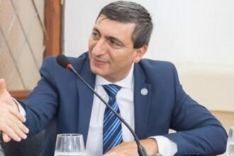 Archivo: Daniel Corbellini durante una actividad oficial en su rol de funcionario.