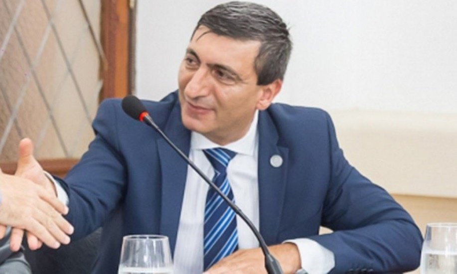 Archivo: Daniel Corbellini durante una actividad oficial en su rol de funcionario.