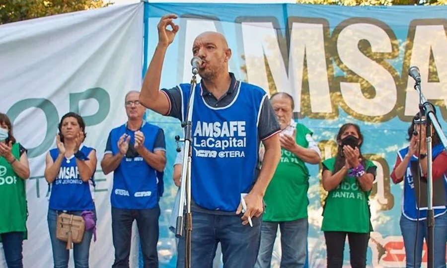 Rodrigo Alonso, titular de Amsafe, encabezando una movilización docente. Foto de archivo.