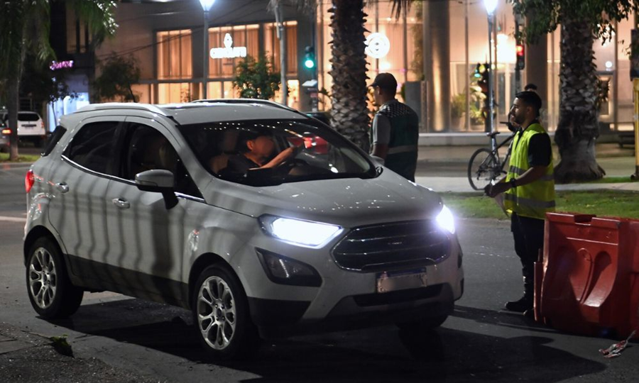 Control vial en la vía pública de Santa Fe, en el marco de los operativos municipales de tránsito.