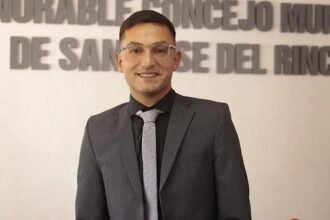 El intendente de San José del Rincón, Andrés Sopérez, referente político local. Foto de archivo