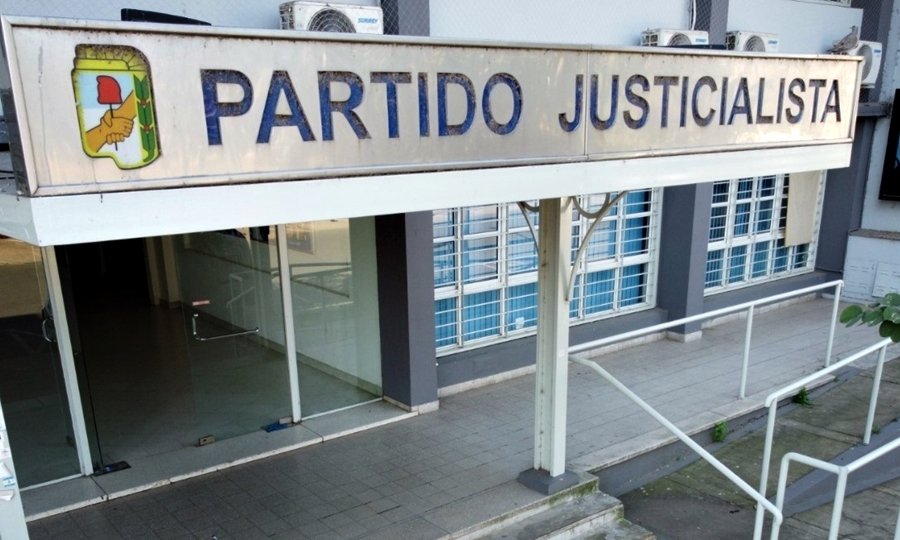 Sede del Partido Justicialista de Santa Fe, ubicado en la ciudad capital, centro de reuniones y decisiones clave para la estrategia política del peronismo provincial.