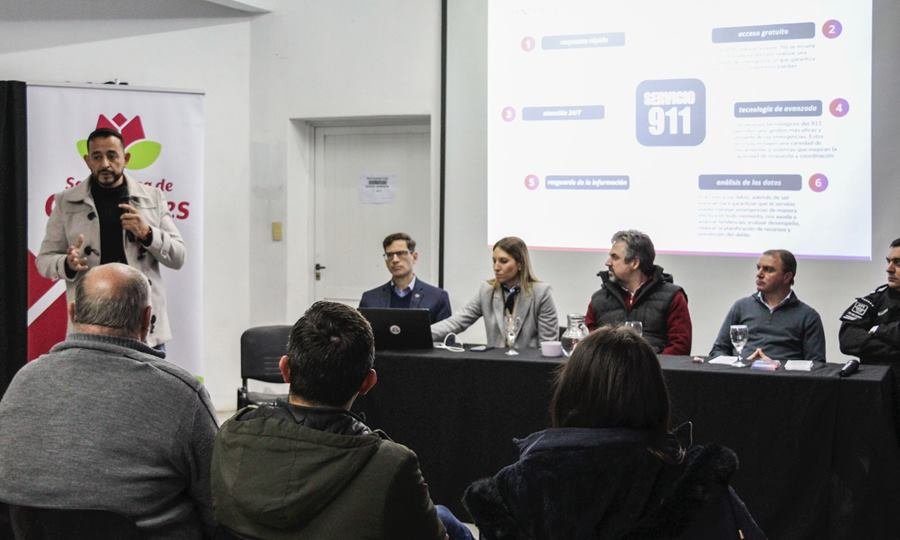 Provincia puso en marcha Centros de Denuncias 911 en Santa Rosa de Calchines, Cayastá y Helvecia