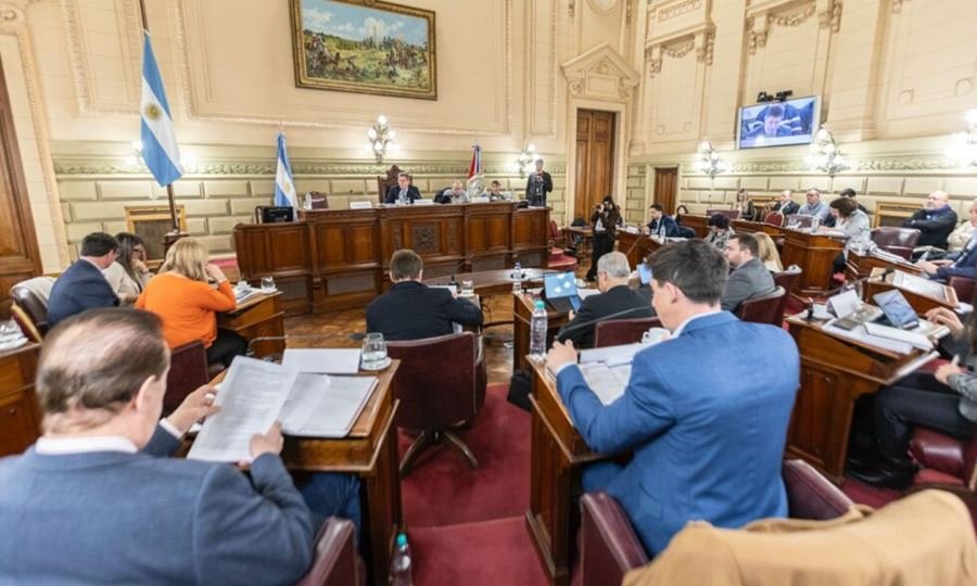 La Comisión de Poder Legislativo y Poder Ejecutivo avanza con el tratamiento de diferentes artículos