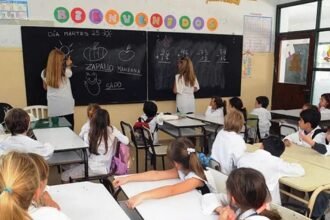 docentes en escuelas cobraran asistencia perfecta