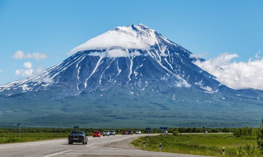 Cómo es Kamchatka, la remota región de Rusia que sufrió uno de los peores terremotos de la historia