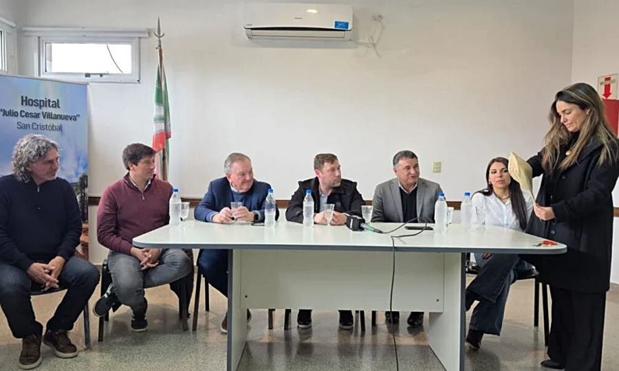 Apertura de sobres para la obra de la “Sala del servicio de Tomografía del Hospital de San Cristóbal”