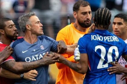 luis enrique agrede a joao pedro