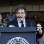 milei la rural y baja de retenciones
