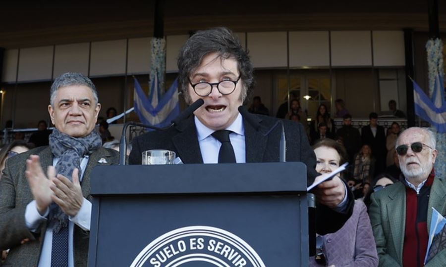 milei la rural y baja de retenciones