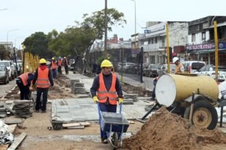 Acuerdo Capital: Poletti recorrió los avances de la obra del cantero central de Aristóbulo del Valle