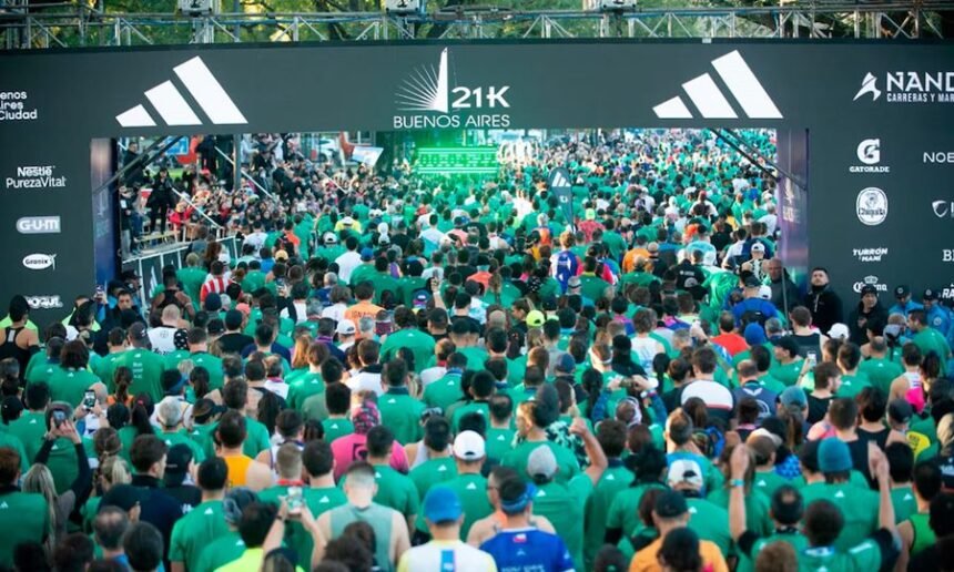 La Media Maratón de Buenos Aires tuvo participación récord y fue para el ugandés Jacob Kiplimo
