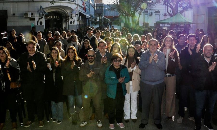 El Municipio entregó más de 800 certificados de cursos realizados en Capital Activa