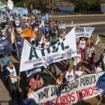 Docentes universitarios iniciaron paro de 48 horas en todo el país