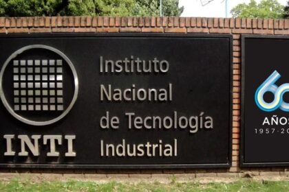Renuncia del presidente del INTI: denuncias de vaciamiento, despidos y conflictos de interés