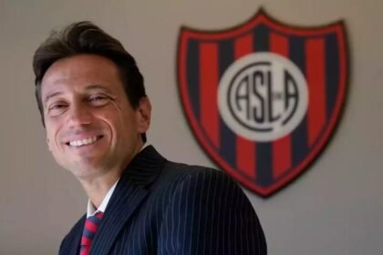 Marcelo Moretti volvió a la sede de San Lorenzo con un escribano y sacudió la política del club