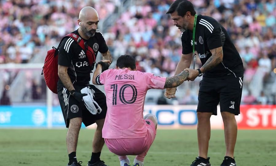 Preocupación por Messi: sintió una molestia y pidió el cambio a los ocho minutos