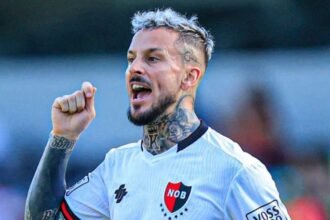 Una vez más: Darío Benedetto se volvió a lesionar y estará ausente en el clásico rosarino