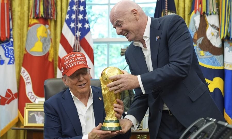 Gianni Infantino le dio la Copa del Mundo a Donald Trump: "El último fue Leo Messi. Y ahora usted, que es un ganador”