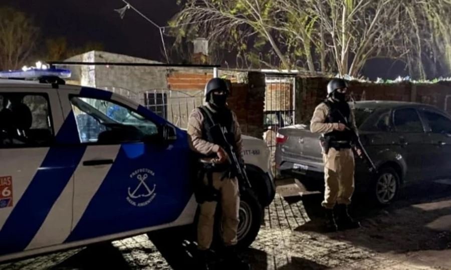 La investigación reveló dos asociaciones ilícitas dedicadas a ingresar droga a los penales y venderla dentro y fuera de las cárceles.