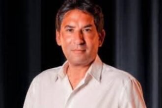 El referente santafesino Carlos Clemente durante una jornada de trabajo en Santa Fe.