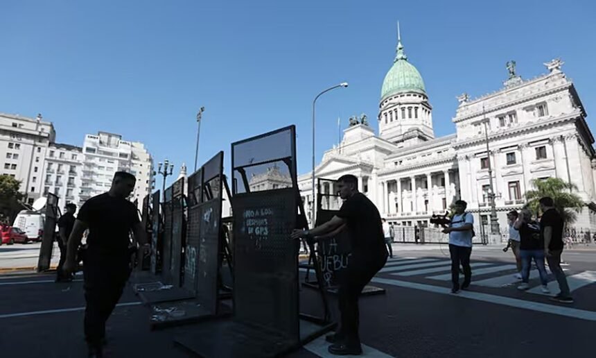 "Que marchen, los vamos a dejar", señalaron desde Casa Rosada.
