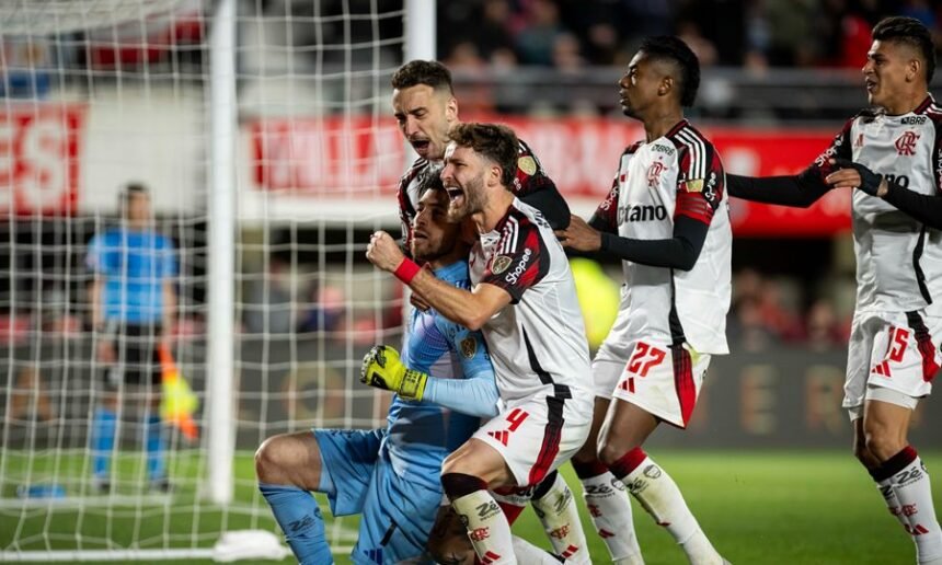 Atajó Rossi y Flamengo, a semifinales