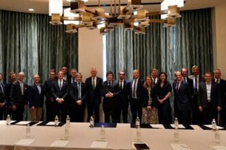 Javier Milei en Estados Unidos: reunión con inversores y foto con una aspirante a astronauta