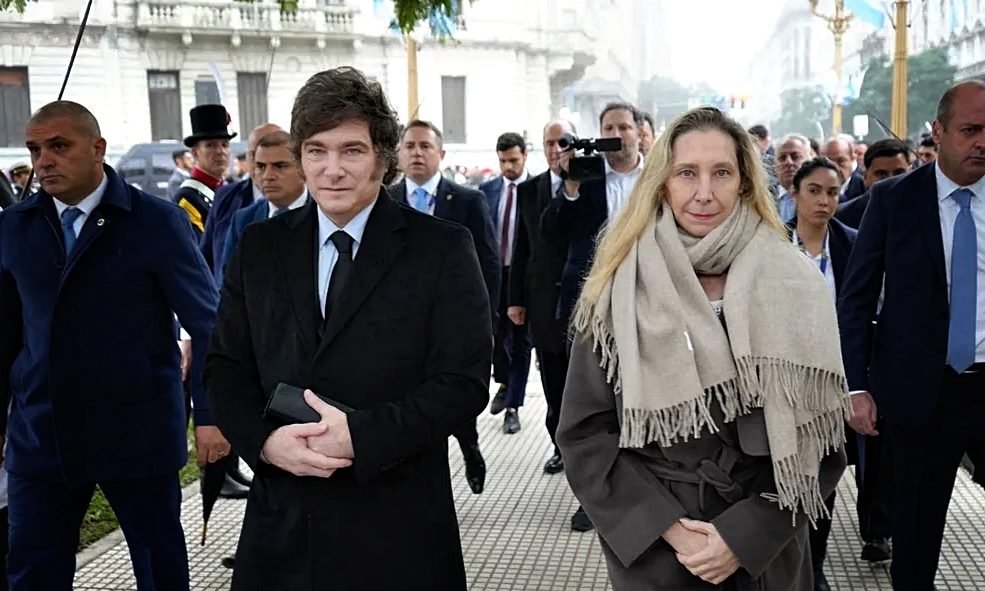 Javier Milei encabeza la primera reunión de la mesa política nacional tras la derrota electoral