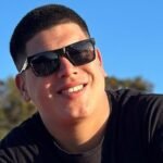 Thiago Medina continúa internado en estado crítico tras su choque en moto.