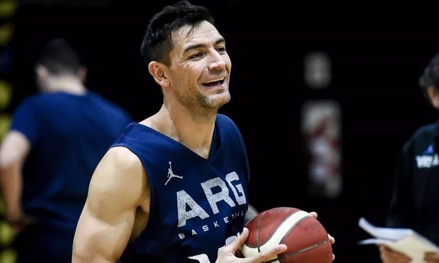 Carlos Delfino, emblema del básquet argentino y último representante de la Generación Dorada, durante su etapa en la Selección argentina.