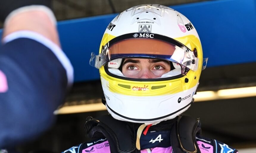 Franco Colapinto, piloto argentino de Fórmula 1, en representación del equipo Alpine.