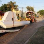 La nueva desmalezadora acuática permitirá mejorar el mantenimiento y la limpieza del Balneario Municipal de Laguna Paiva.