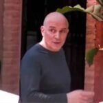 Operativo judicial en la casa del diputado José Luis Espert, donde se incautaron computadoras, celulares y documentos en el marco de una causa por presunto lavado de dinero.