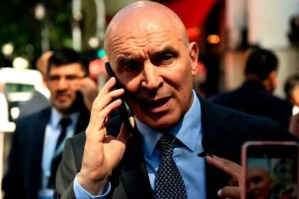 José Luis Espert tras su última aparición televisiva, en el centro de las críticas del Gabinete nacional.