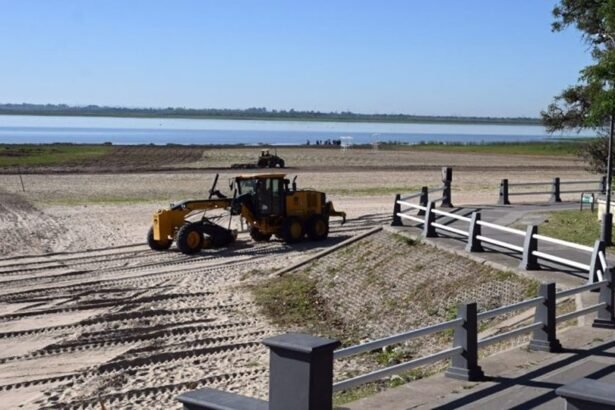 Vista del Espigón I en la costanera oeste de Santa Fe, uno de los espacios públicos que la Municipalidad prepara para la temporada de verano.