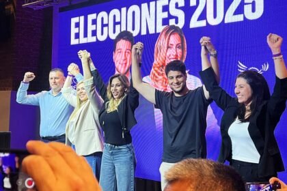 Resultados electorales: el departamento La Capital se tiñó de violeta tras el triunfo de La Libertad Avanza.