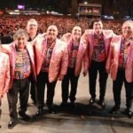 Imagen de archivo de Los Palmeras durante una presentación en vivo, símbolo de la cumbia santafesina.