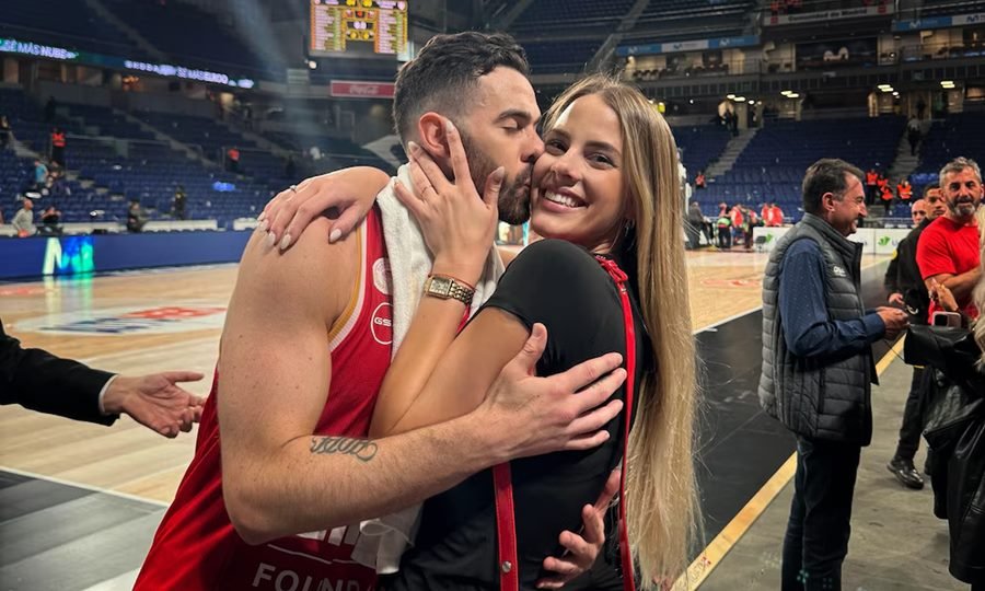 Luca Vildoza, base argentino y su esposa Mlica Tasic.