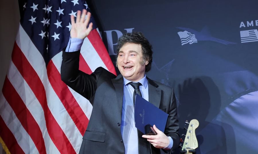 Javier Milei durante su visita a Estados Unidos, en el marco de las gestiones por apoyo financiero y respaldo internacional.