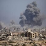 Bombardeos en la Franja de Gaza durante un nuevo episodio de tensión entre Israel y grupos armados palestinos.