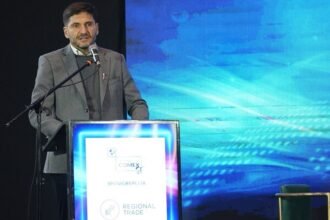 El gobernador Maximiliano Pullaro durante la apertura de la Semana Comex en la Estación Belgrano de Santa Fe.