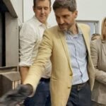 Autoridades provinciales supervisan una quema de estupefacientes como parte de las políticas de seguridad y lucha contra el narcotráfico en Santa Fe.