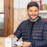 El gobernador de Santa Fe, Maximiliano Pullaro, durante una jornada electoral en su provincia.