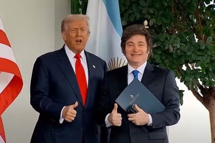 Archivo — Donald Trump recibe al presidente argentino Javier Milei en la Casa Blanca, en el marco de un encuentro oficial en Washington.